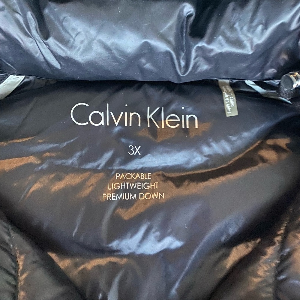 Coat - Picture 2 of 2